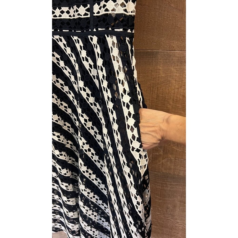 Akris punto Striped Guipure Lace Maxi Dress size 8 - Picture 12 of 13